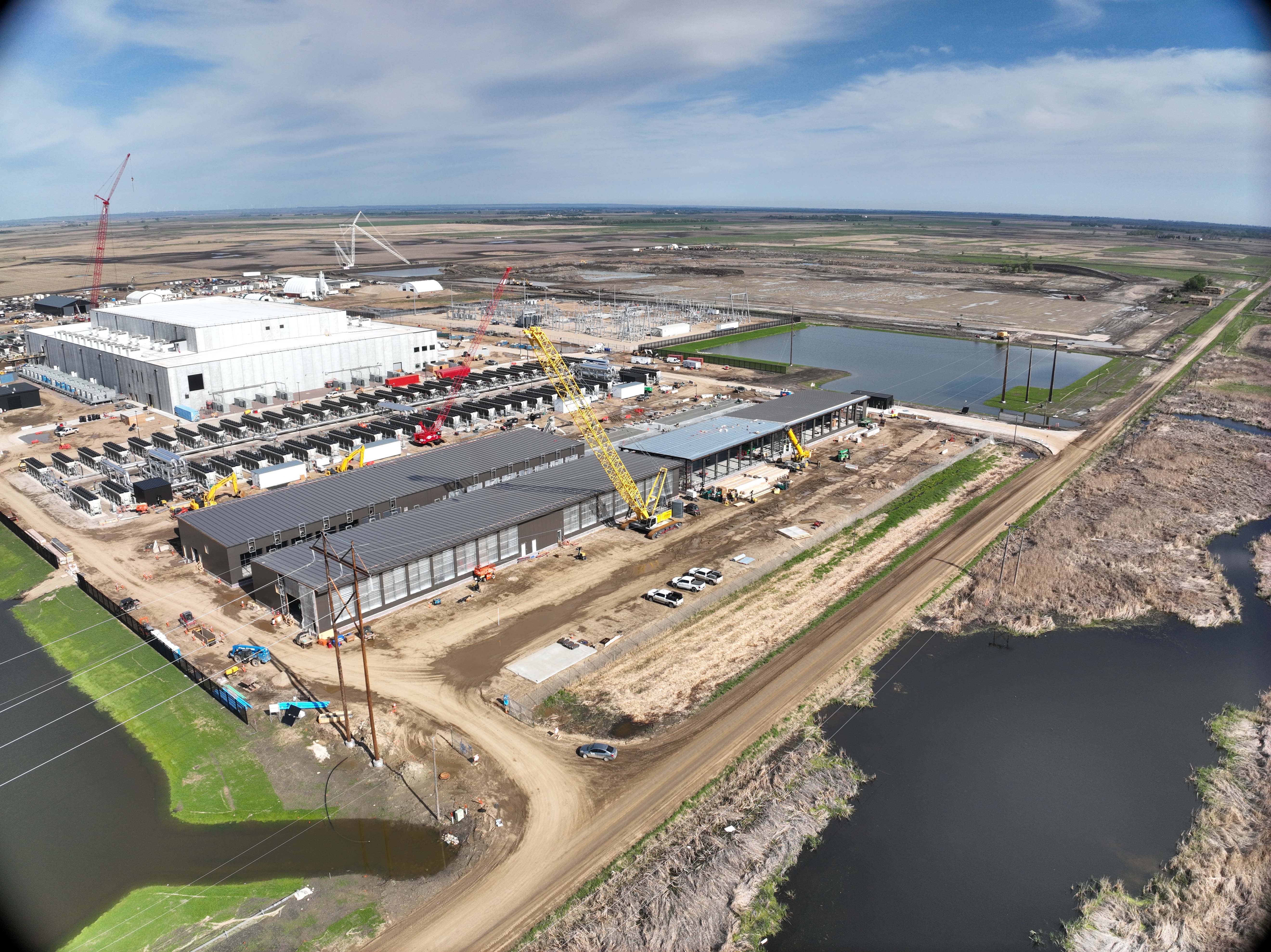 ABB and Applied Digital accelerate AI-ready data centers | News center