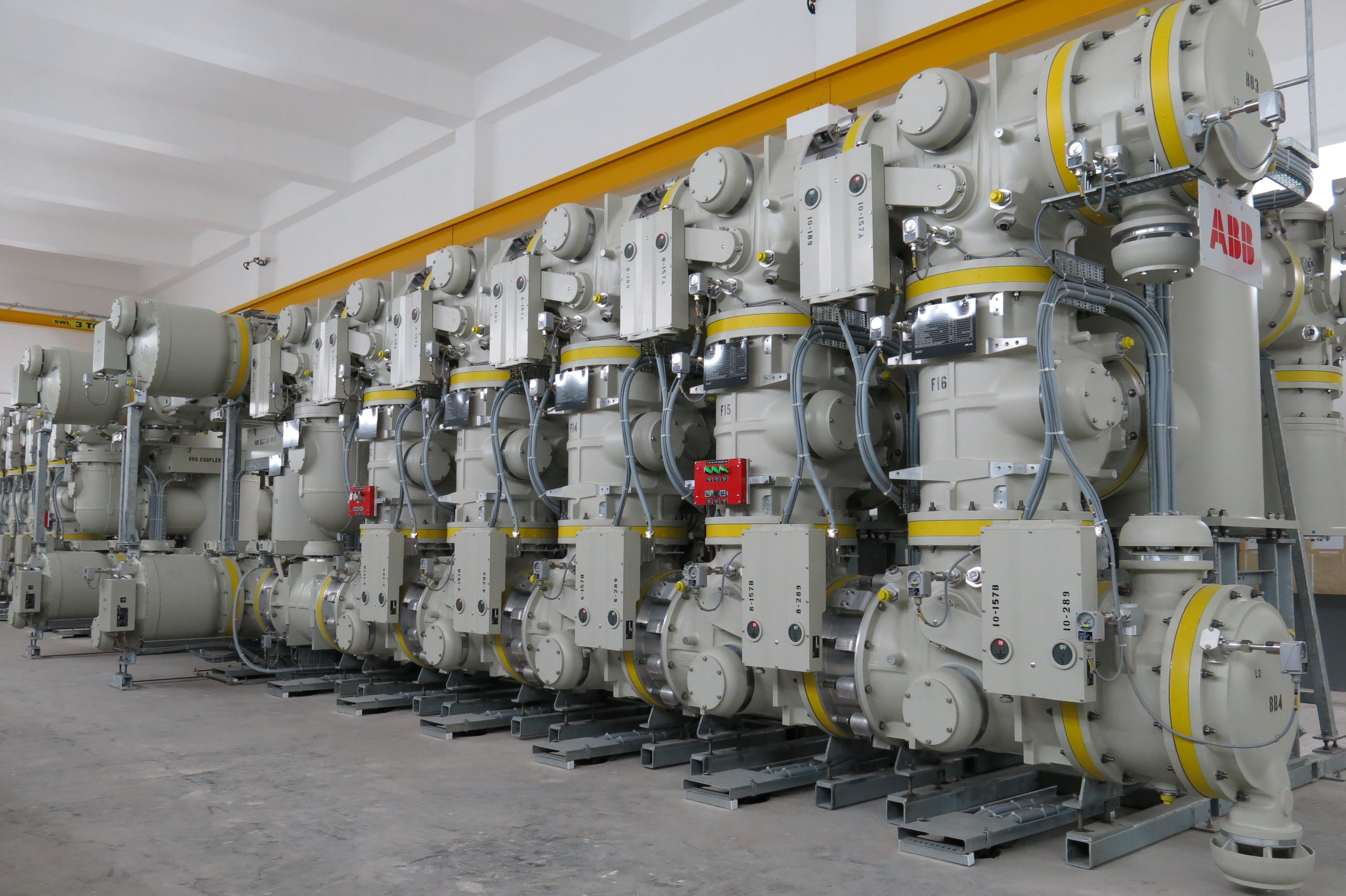 Switchgear | Monitra, image size:4000x2664