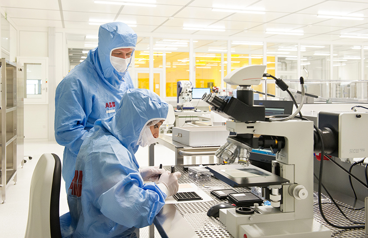 Einblick in den Reinraum im PEARL © ABB