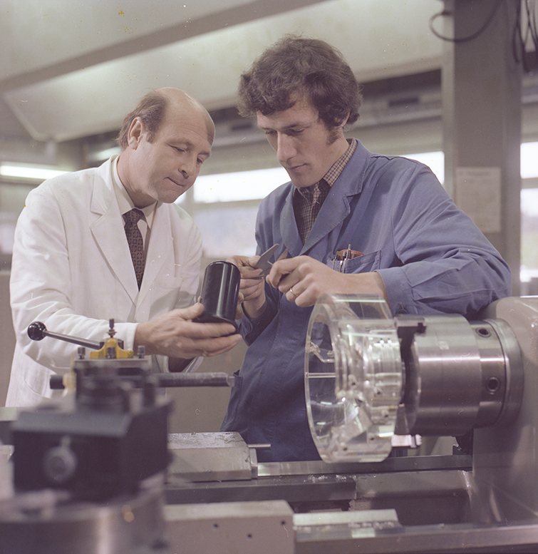 Werkstatt des Forschungszentrums, Frühjahr 1977 © ABB Archiv