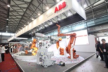 ABB新一代大型工业机器人IRB 6700系列