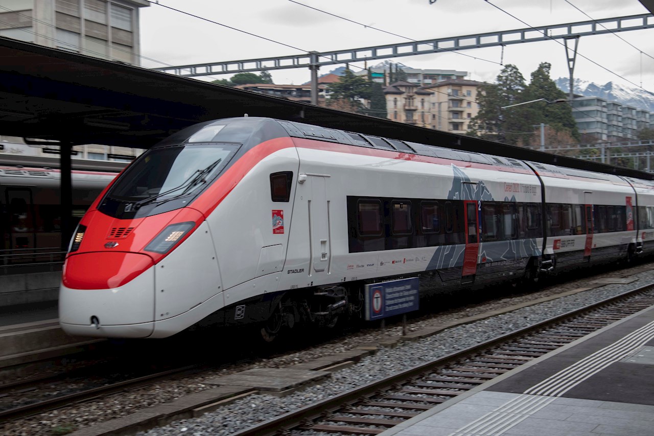 Der getaufte Giruno enthält ABB-Lösungen – der Zug fährt nun nach neuem Fahrplan. © SBB