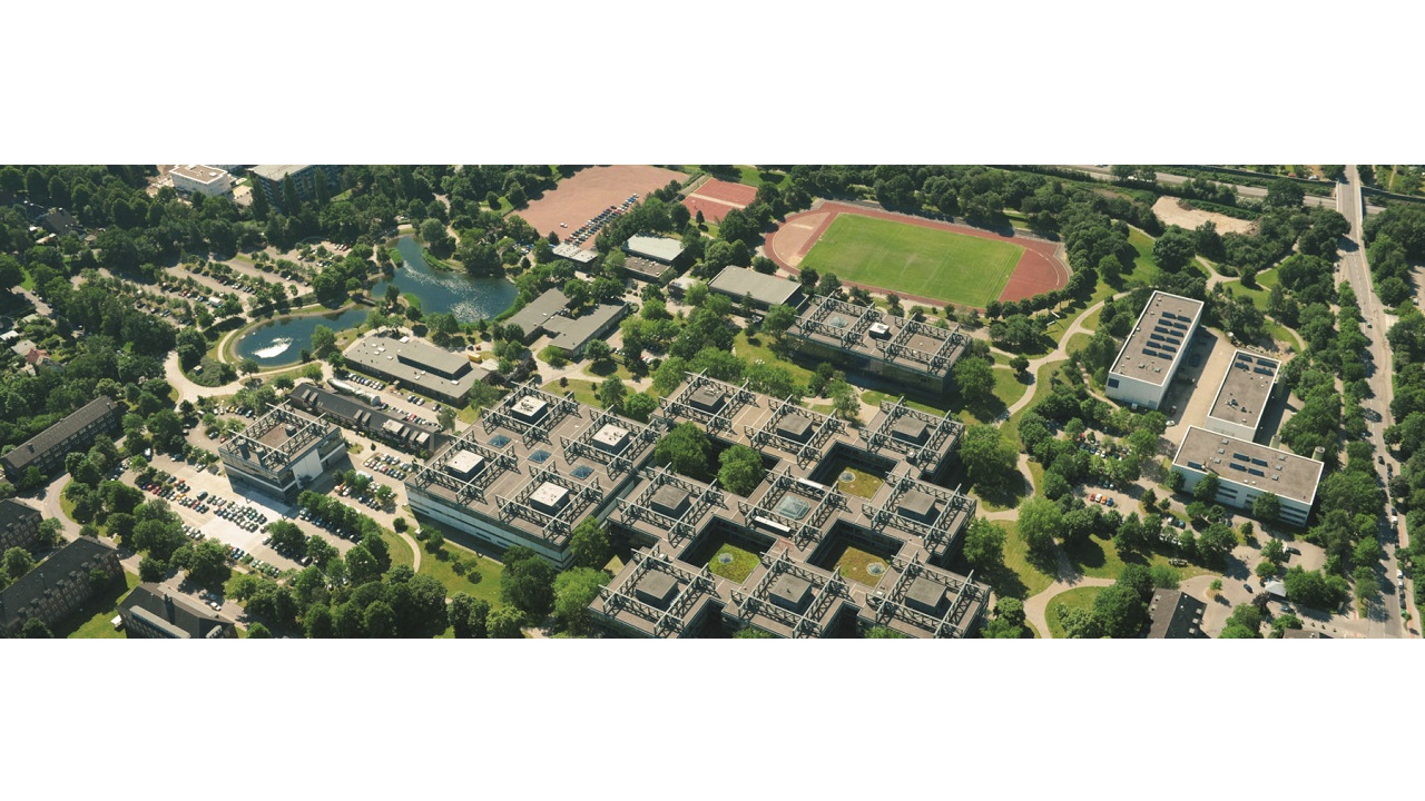 05 The Helmut Schmidt University in Hamburg, Germany, is one of one of the partners working with ABB on concepts for automating modular process plants. (Photo courtesy of The Helmut Schmidt University).