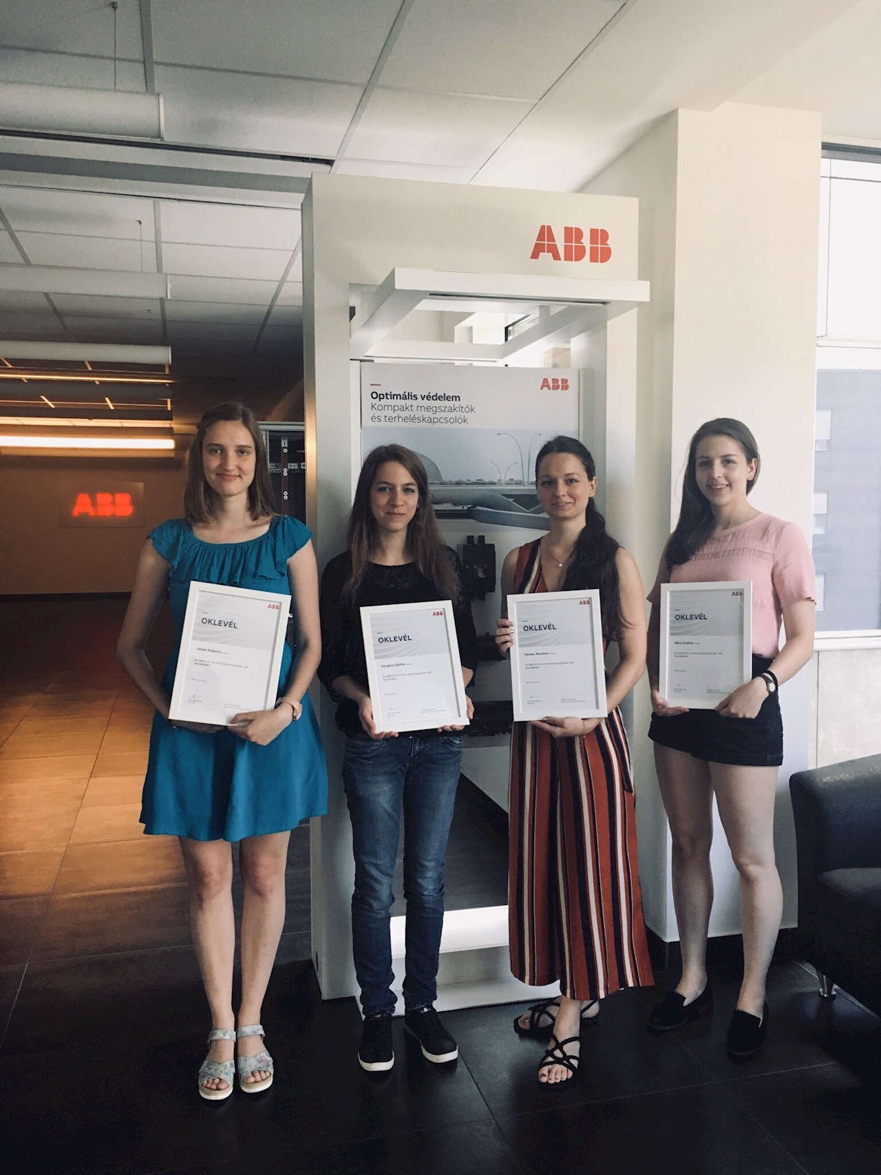 Az ABB 2019. évi női mentorprogramjának résztvevő hallgatói