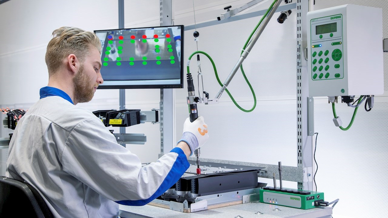 ABB gamykloje Helsinkyje pirmąsyk pasaulyje pritaikyta 5G technologija ir dirbtinis intelektas 