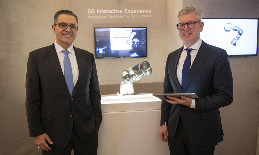 Sami Atiya, leder for Robotics and Discrete Automation i ABB og Börje Ekholm, konsernsjef i Ericsson.