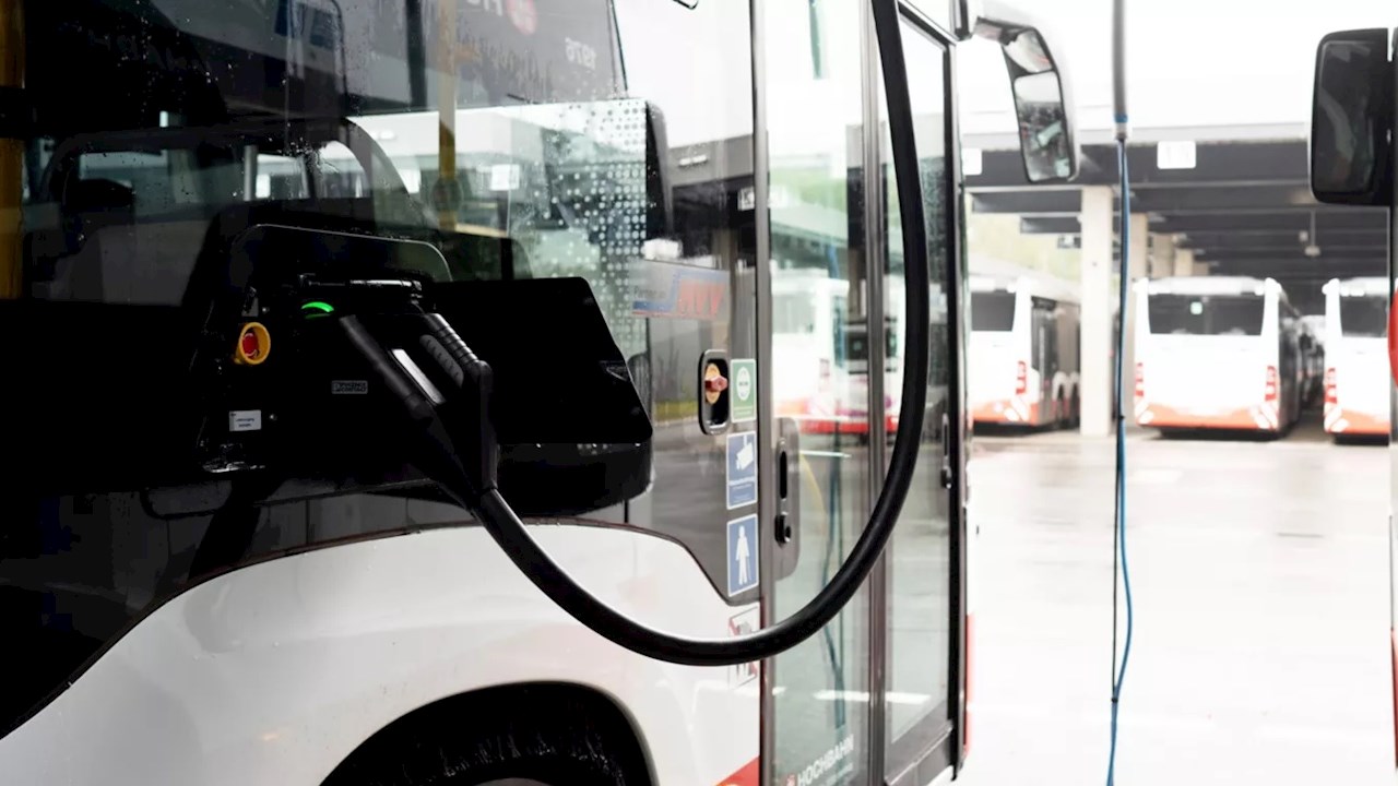 ABB autobusų įkrovimo stotelių parkas Hamburge