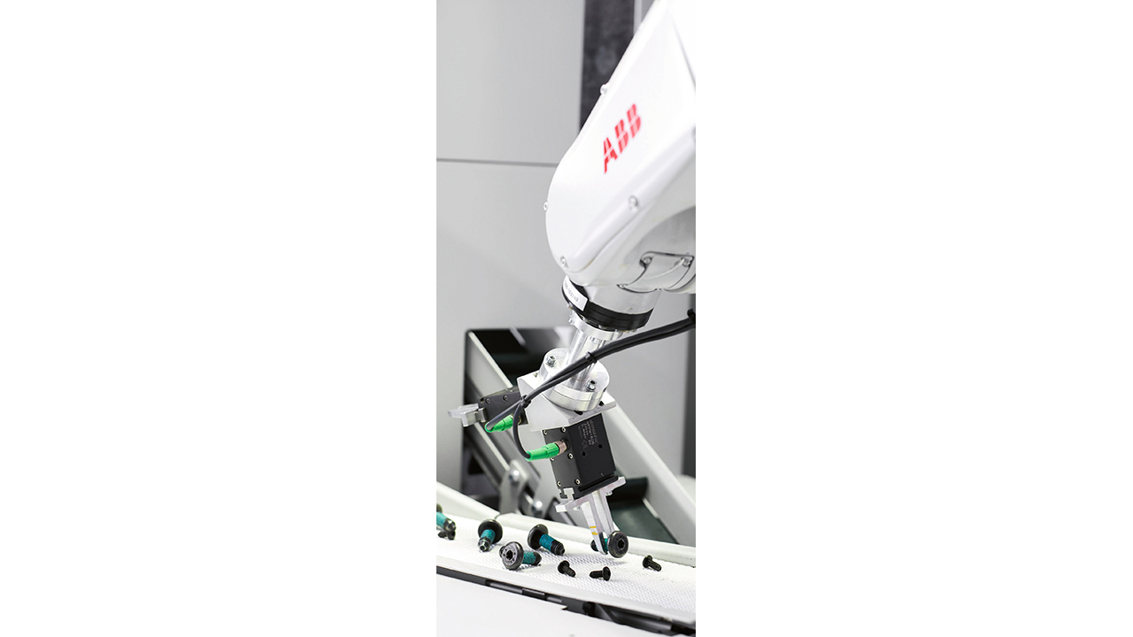 08 Frequent model retraining leads to improved quality inspections capabilities.