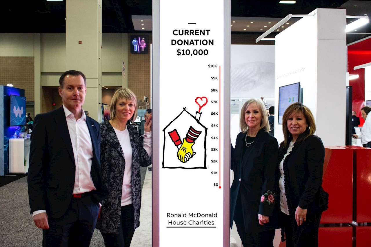 Anders Sjoelin presenting a check to Ronald McDonald House Charities – San Antonio Chapter for $10,000 raised at DISTRIBUTECH 2020. 
Pictured above (left to right): ABB Power Grids’ Anders Sjoelin and Tanya Wright; Pat Bivin and Liz Medina of RMHC San Antonio