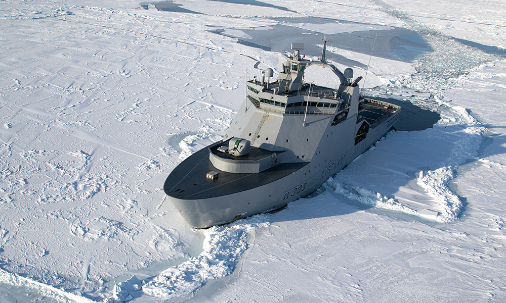 KV Svalbard på Nordpolen (Ill. Kystvakten).