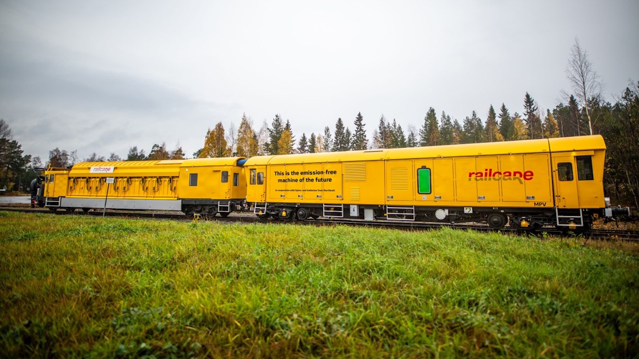 ABB presenta vehículo cero emisiones para mantenimiento de líneas ferroviarias