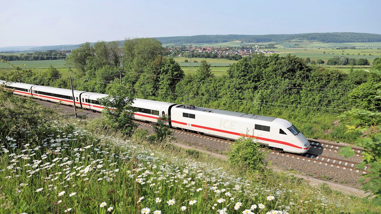 ABB tahrik sistemleri teknolojisi, Deutsche Bahn'ın ICE 1 yüksek hızlı trenlerinin verimliliğini arttırıyor