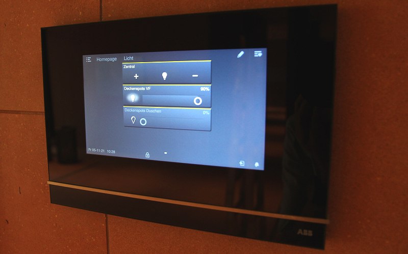Licht und Beschattung im Fortyseven werden über KNX von ABB gesteuert.