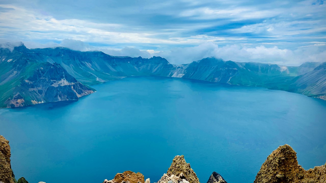 ABB充电方案赋能长白山景区绿色出行