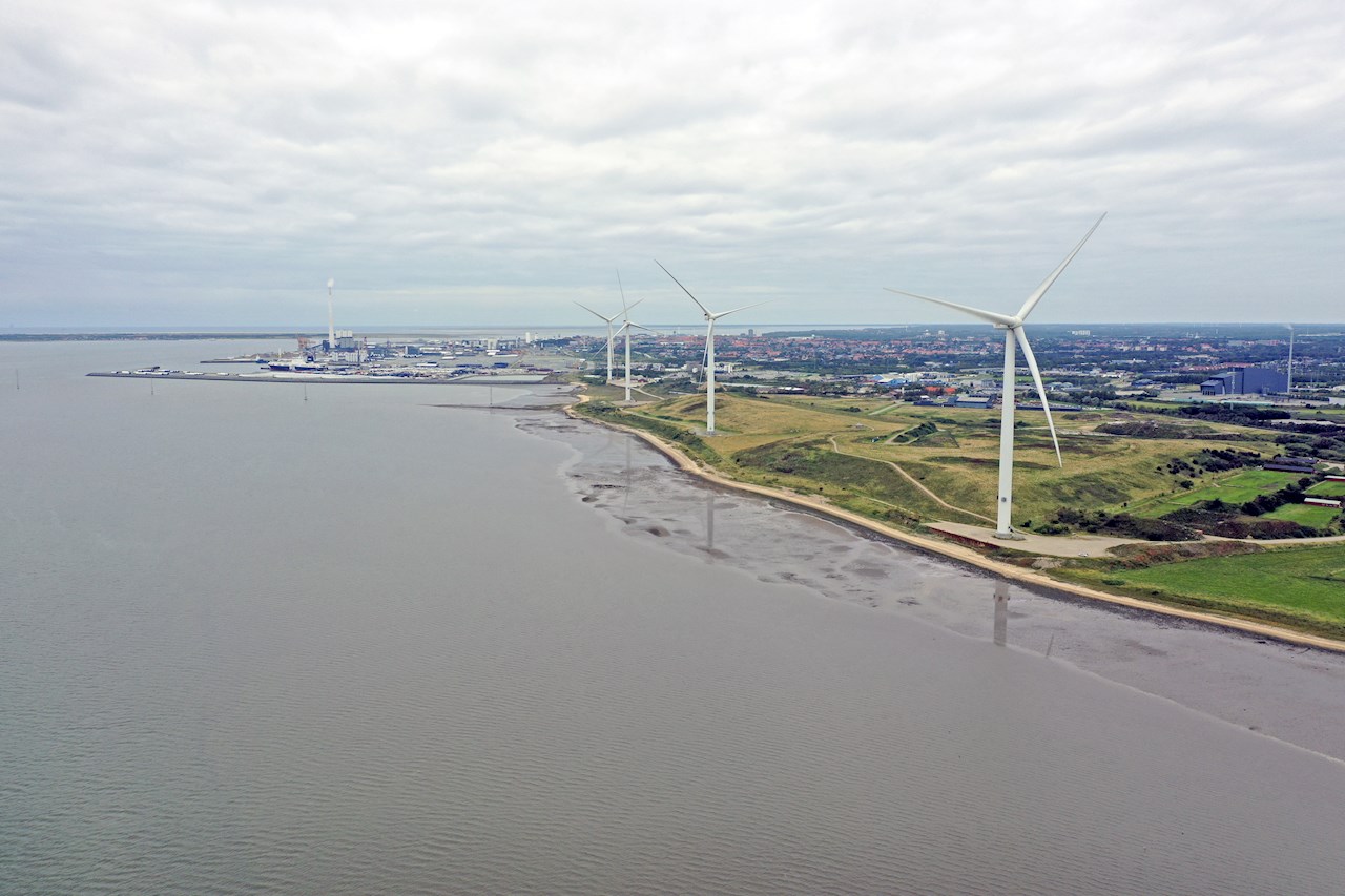 Innovativ 50 MW varmepumpeanlæg bruger vedvarende energi fra vindmøller samt udvinde varmen fra havvand.
Foto: DIN Forsyning
