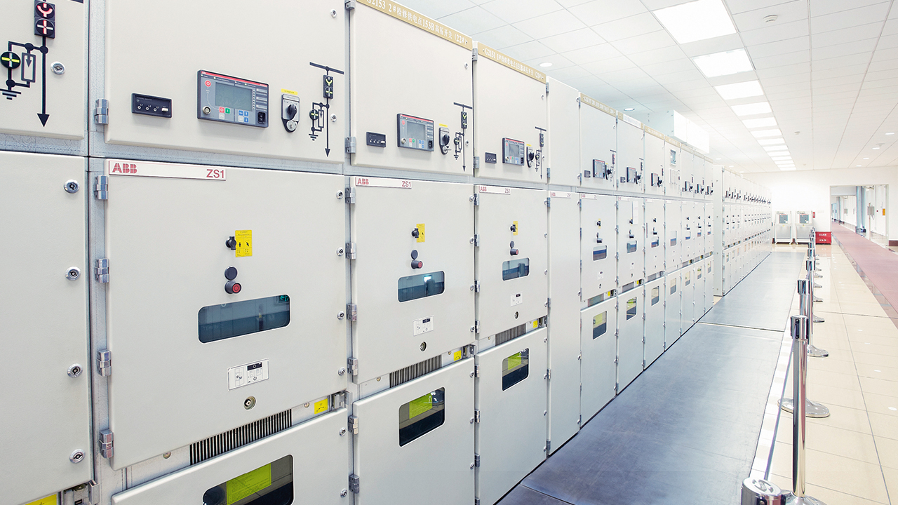 01 FLEMING project technology will improve the reliability of electrical equipment such as switchgear. Shown is ABB’s IEC air-insulated UniGear ZS1 MV switchgear.