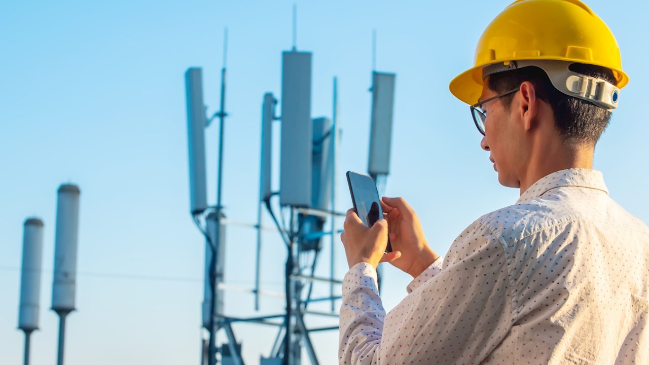 ABB asegura el suministro eléctrico a un fabricante de dispositivos móviles 5G