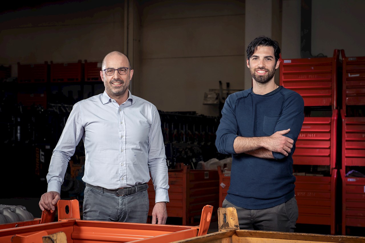 Lorenzo Carboni (titolare insieme alla sorella Daniela) e Francesco Imbimbo che si occupa della produzione in OLIMAC.