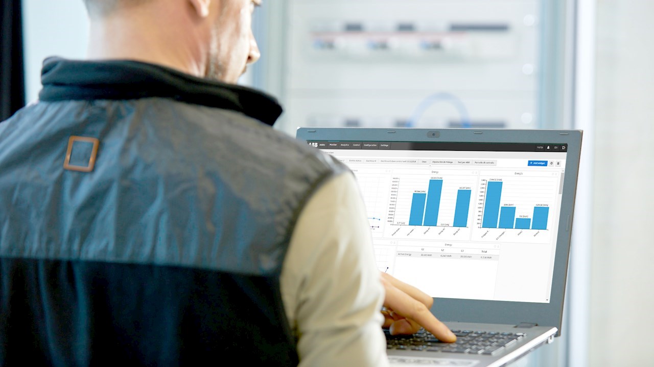 Llevar la gestión de la energía al           siguiente nivel con System pro M compact® InSite de ABB 