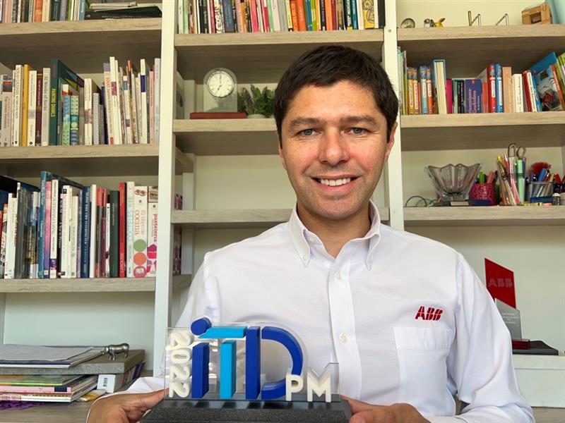 Iván Villegas HUB Product Marketing Manager Automation, South América