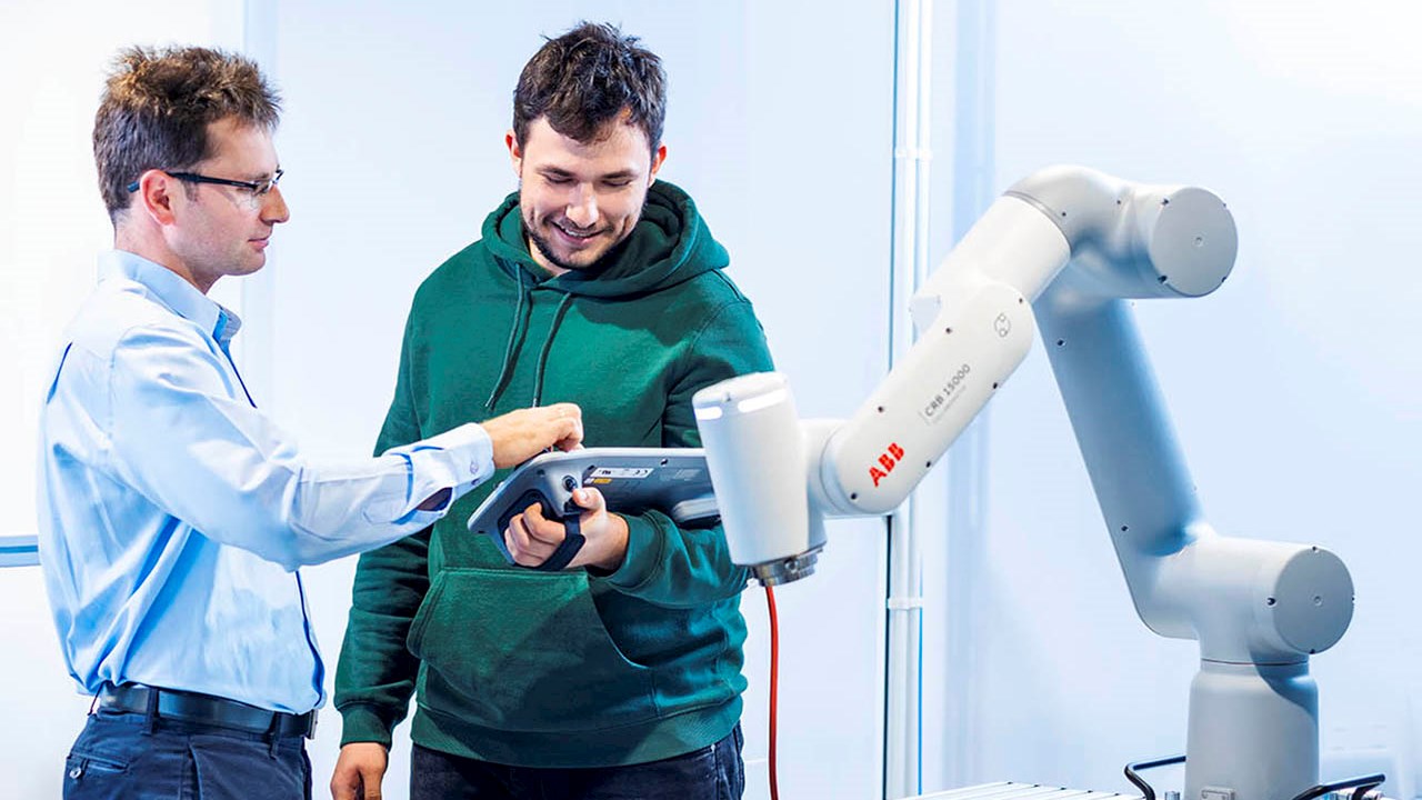  -15% na lipcowe i sierpniowe szkolenia Robotyki ABB 