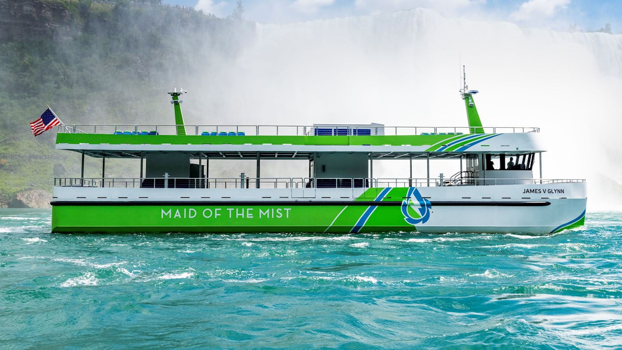 ABB Formula E meets the Maid of the Mist