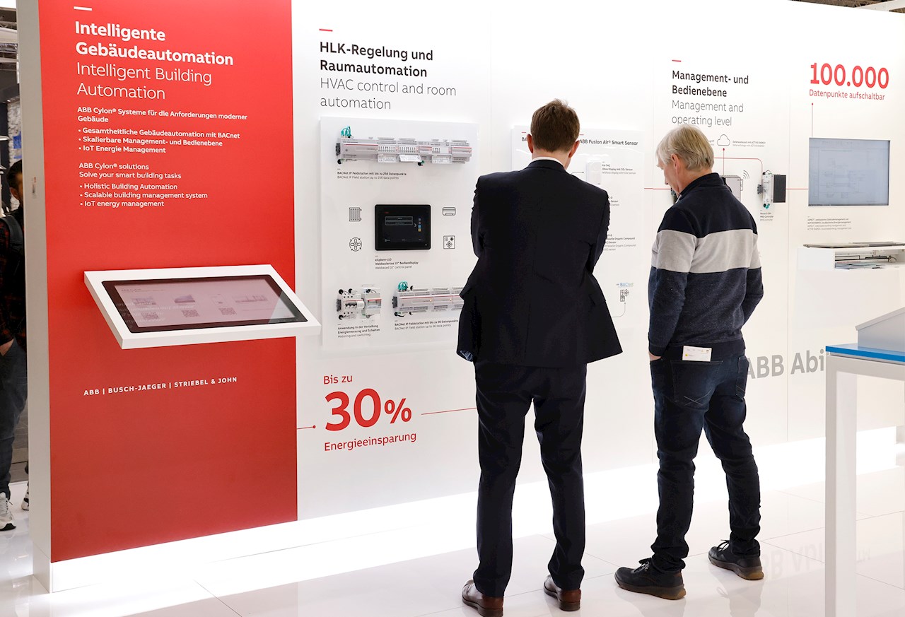 Nachhaltige und intelligente Produkte und Lösungen für Gebäude und Industrie präsentiert ABB auf der eltefa. 