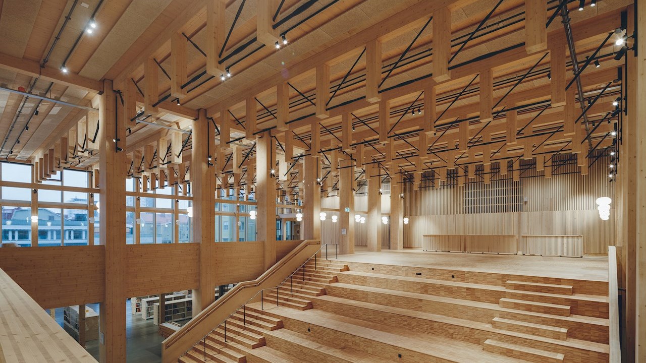 Innowacyjny bateryjny system magazynowania energii dla drewnianego wieżowca otrzymuje nominację do nagrody branżowej