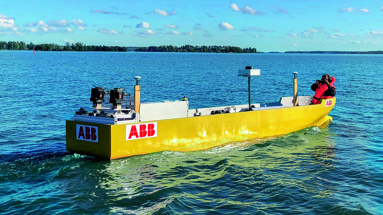 04 Lake trials demonstrating maneuverability capabilities of a vessel equipped with ABB Dynafin propulsors.