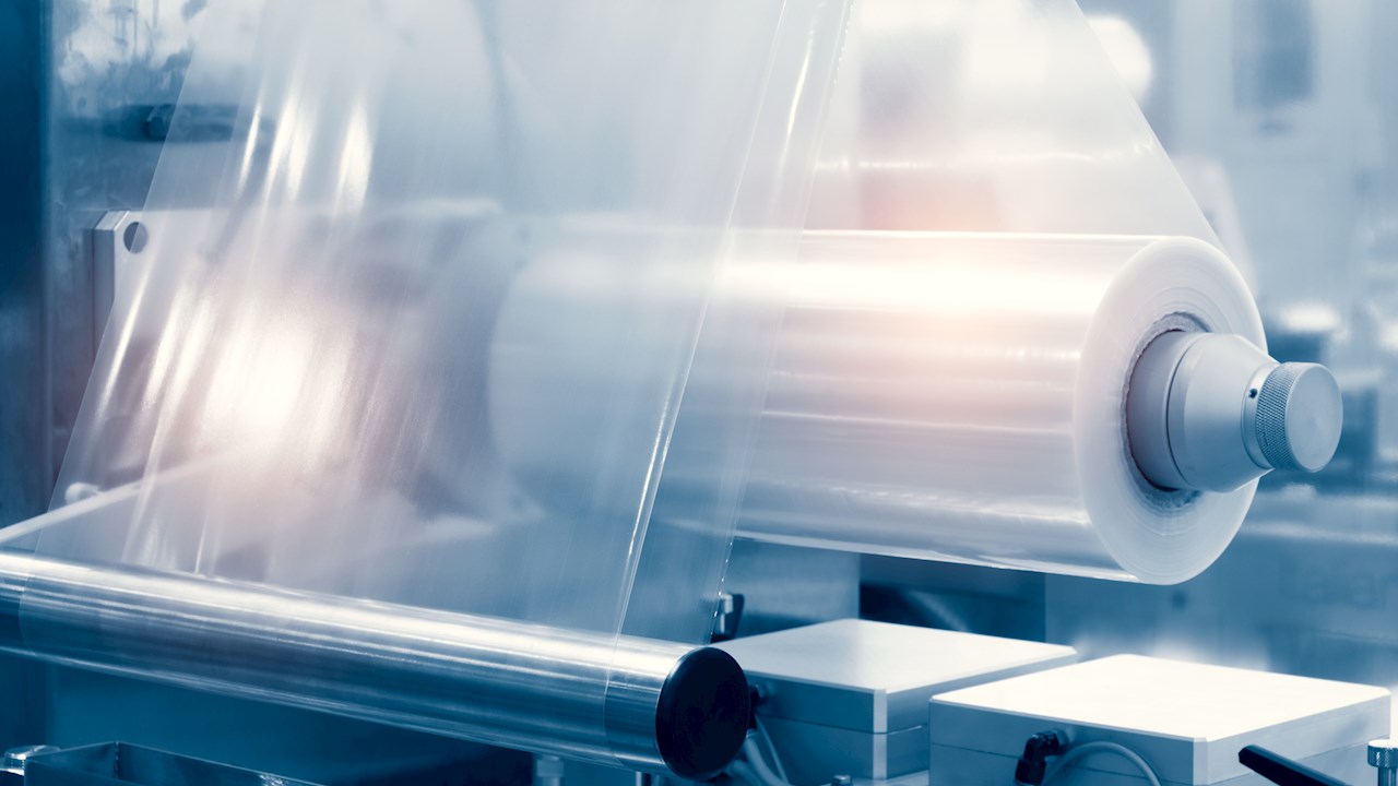Molding an energy efficient future with IE5 SynRM Liquid-cooled motors