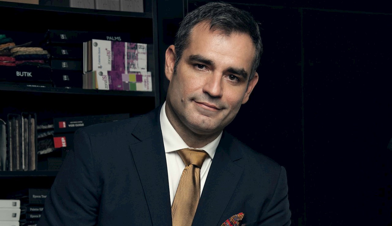 Fran Cassinello - Director en MANDALAY Antigüedades e
interiorismo