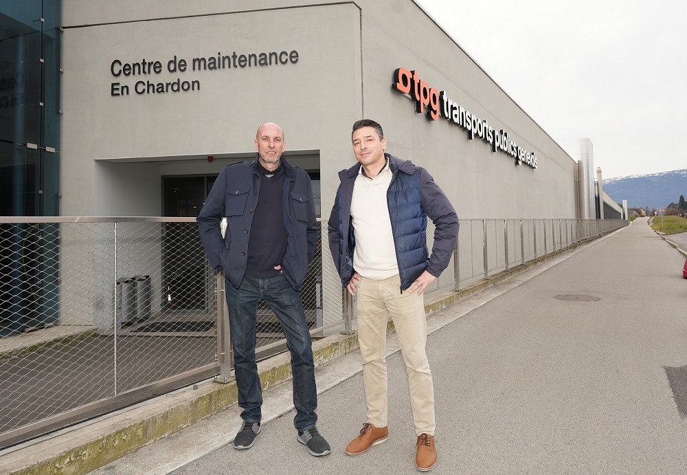 Alexandre Coendoz und Slim Bedoui von ABB vor dem neuen Depot von tpg in Genf.