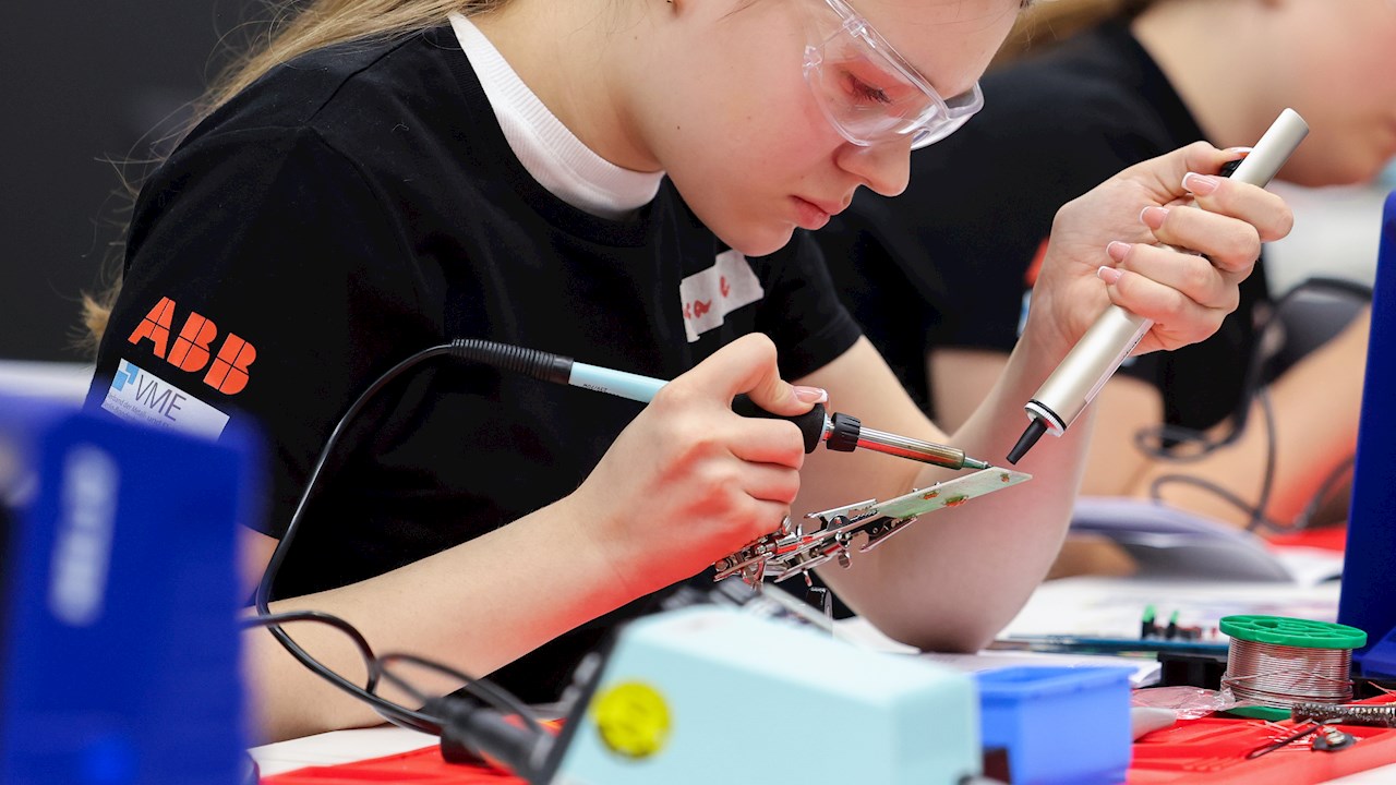 Zukunftstag 2024 - ABB zeigt jungen Menschen spannende Perspektiven der Technikwelt!