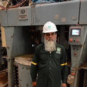 Aziz Ahmed, Senior Supervisor for refine centrifugal machines at Mehran sugar mills, is a satisfied operator of ABB’s AC500 control system.