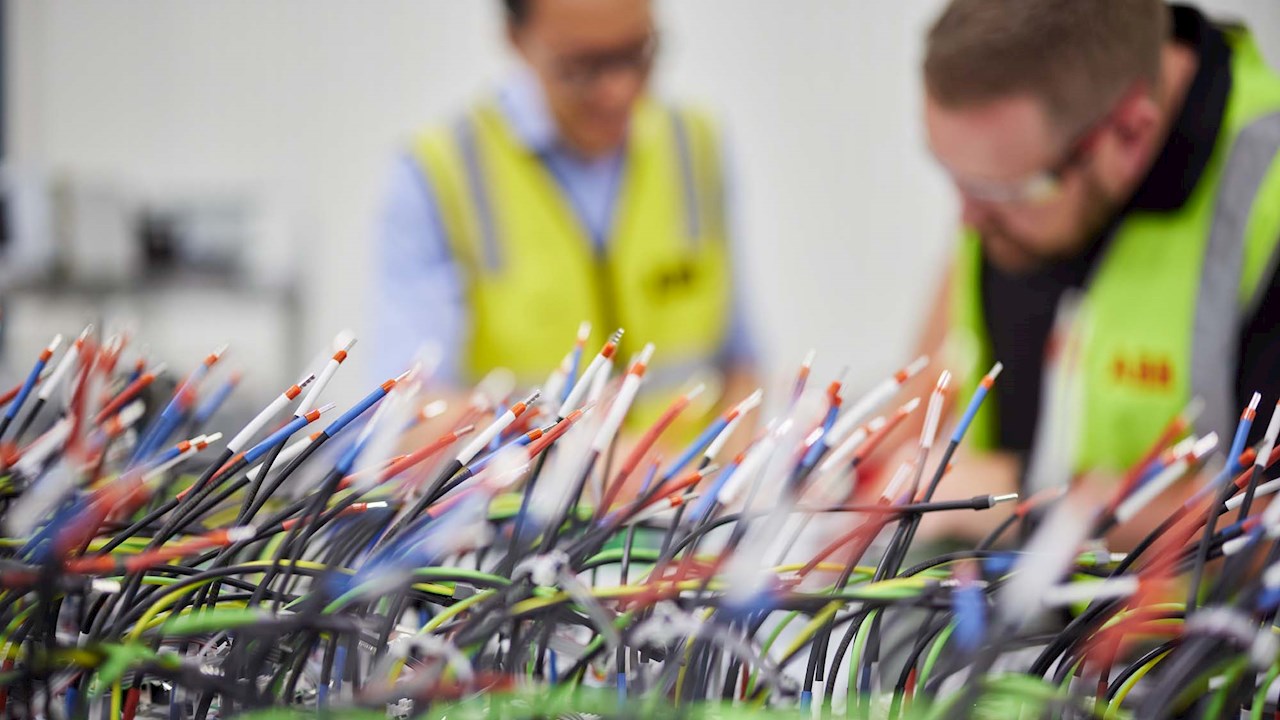 Lockout-Tagout procedures in 8 steps