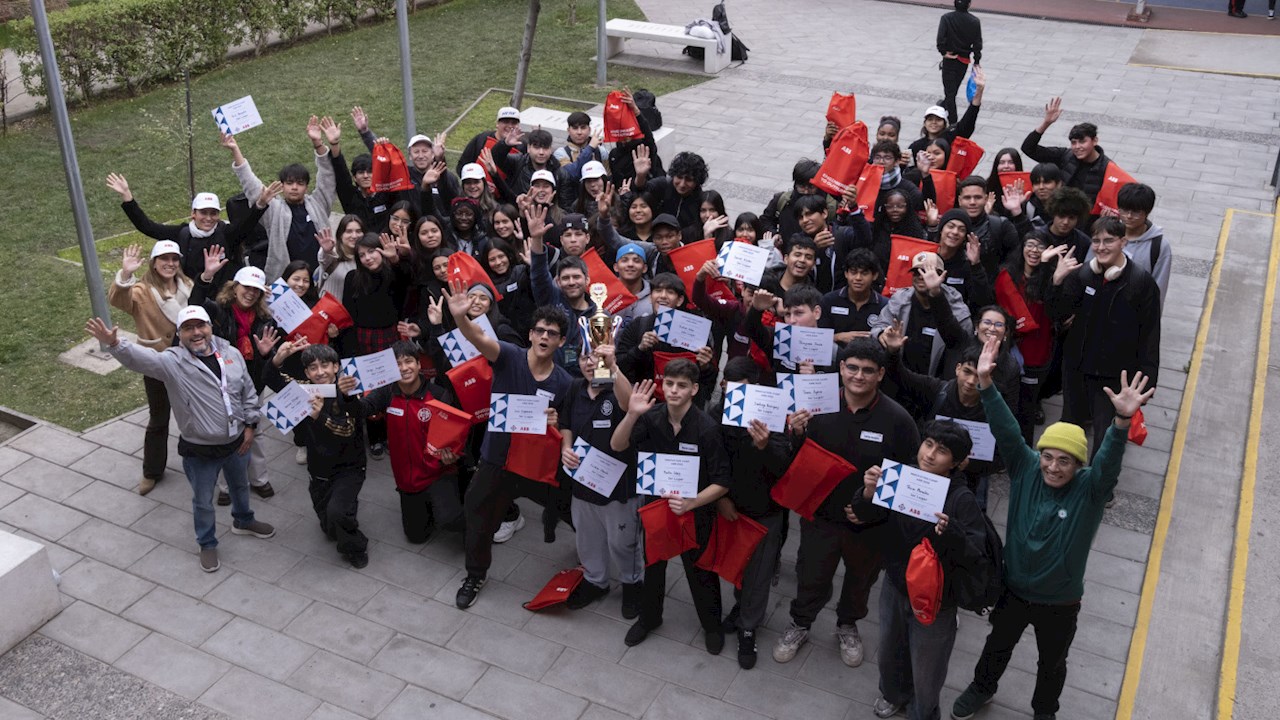 Impulsando la educación al estilo ABB Way: Jornadas junto a estudiantes y académicos de Chile y Latinoamérica