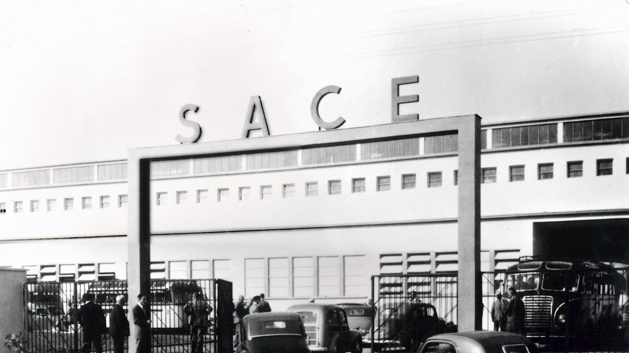 Interruttori industriali di bassa tensione ABB SACE premiati per la loro innovazione ultradecennale