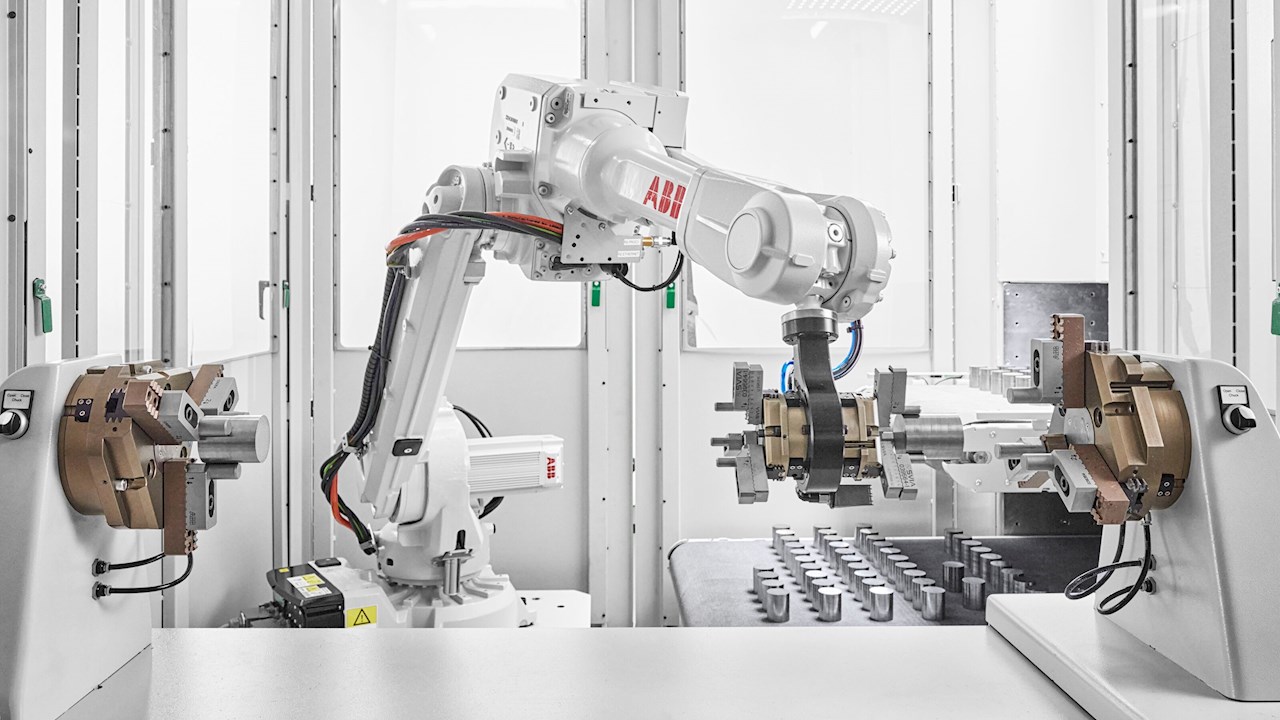 ABB oznámila predaj svojej divízie Robotika spoločnosti SoftBank Group