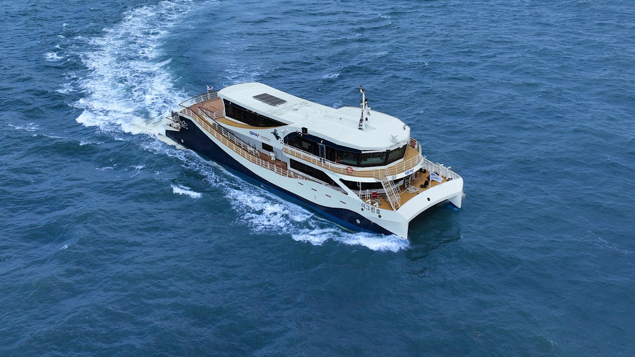 ABB솔루션 탑재한 국내 최초 전기추진 항만안내선 ‘e-그린호’ 취항