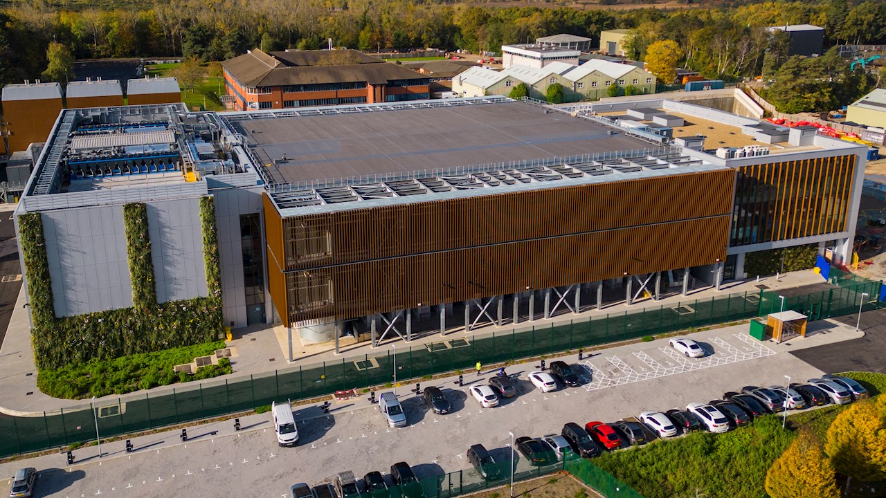 ABB and Ark Data Centres power UK’s first AI data centre