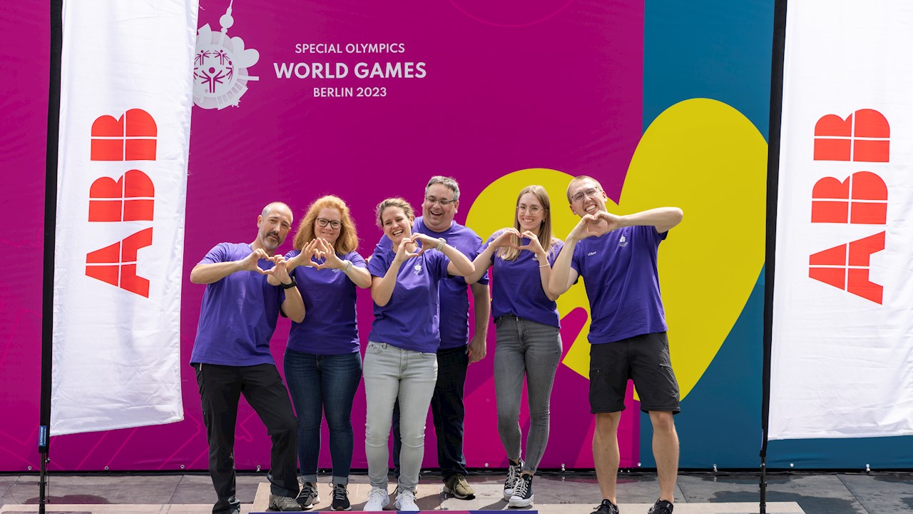 Daniela freut sich Teil der Bewegung zu sein - Volunteergeschichten #25JahreGemeinsamStark