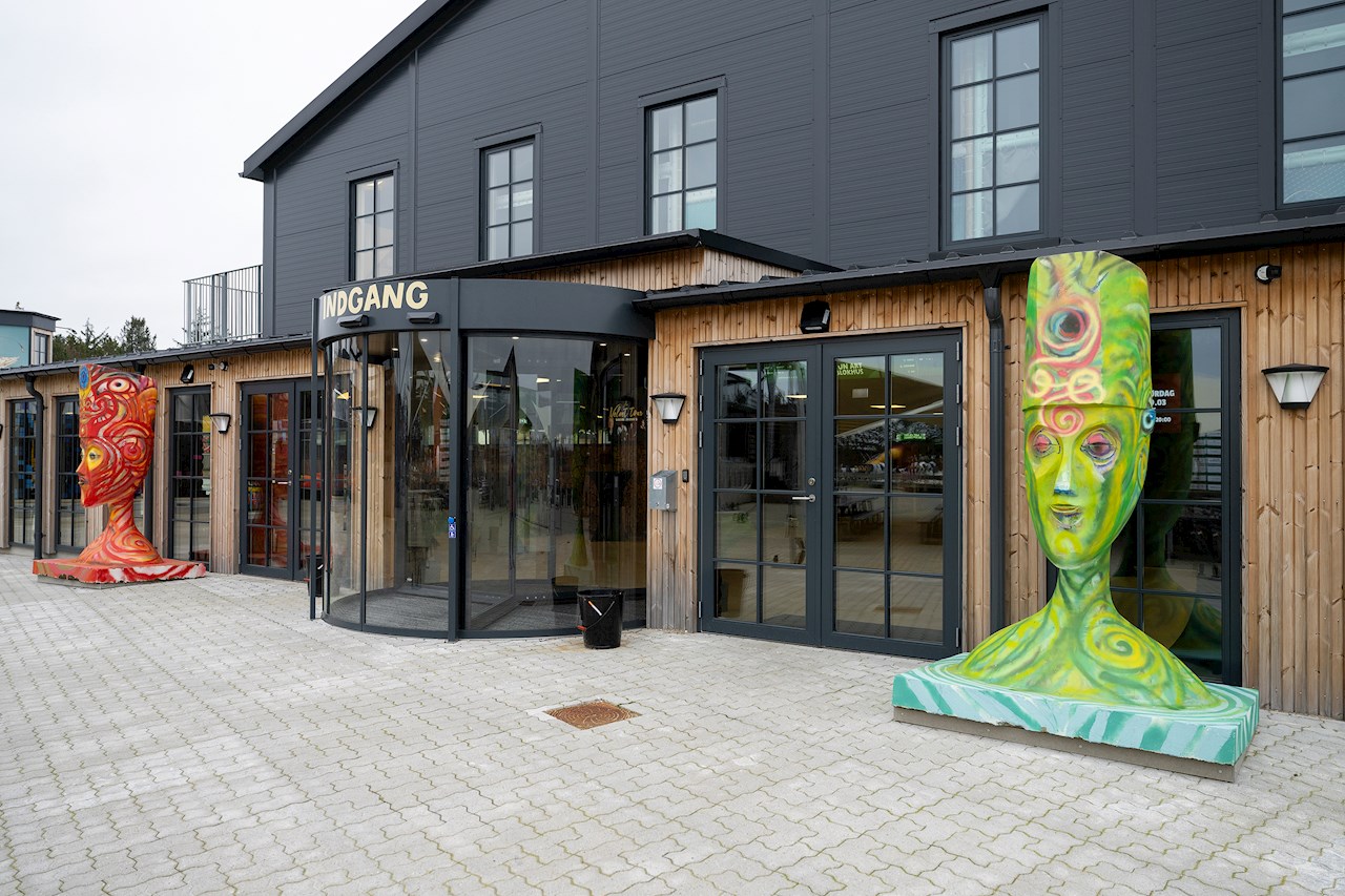 Fun Art ved Blokhus åbnede i 2024 og forventer et årligt besøgstal på 30-40.000 gæster. Midtfjord El A/S har stået for el-entreprisen, der omfatter en sammenhængende bygningsautomatik baseret på ABB i-bus KNX-installation.