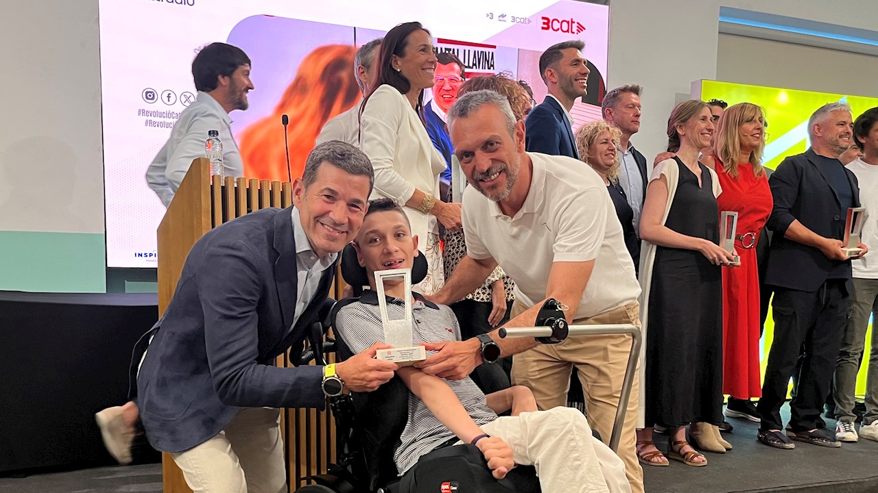 ABB Robotics y la Fundación SIFU ganan el Premio Emprenedors Digitals 2025 por su innovador proyecto tecnológico de inclusión social 