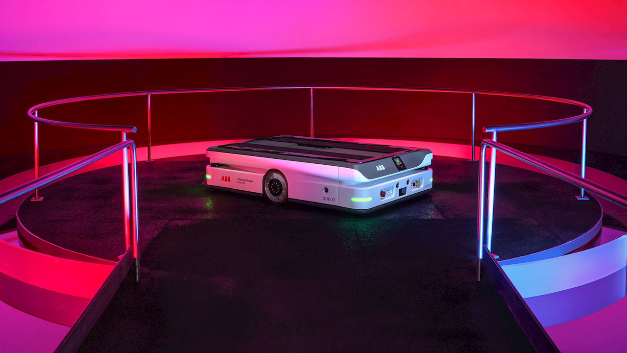 ABB introduces most compact, AI-powered AMR for payloads up to 1500 kg