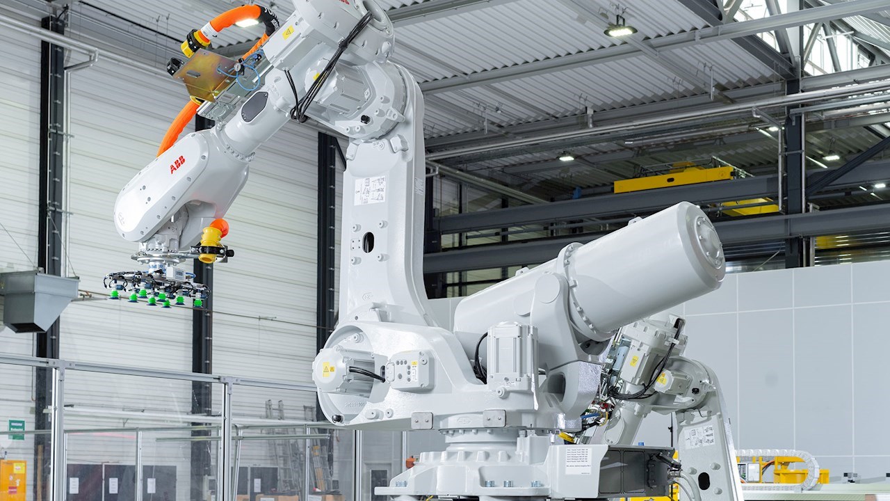 ABB utökar sin portfölj av stora industrirobotar