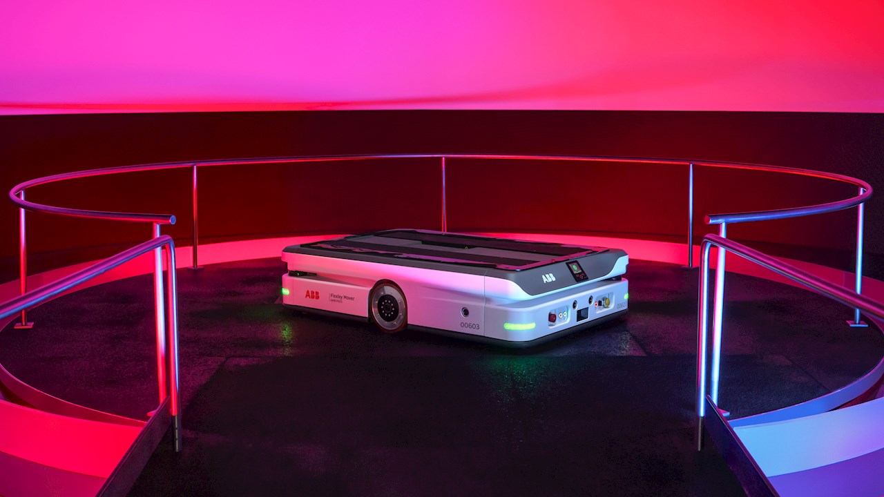ABB presenta el AMR más compacto con IA para cargas de hasta 1.500 kg