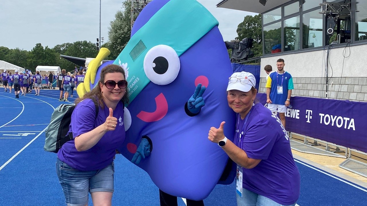 Steffi hat die ersten Special Olympics Geh-Versuche miterlebt - Volunteergeschichten #25JahreGemeinsamStark