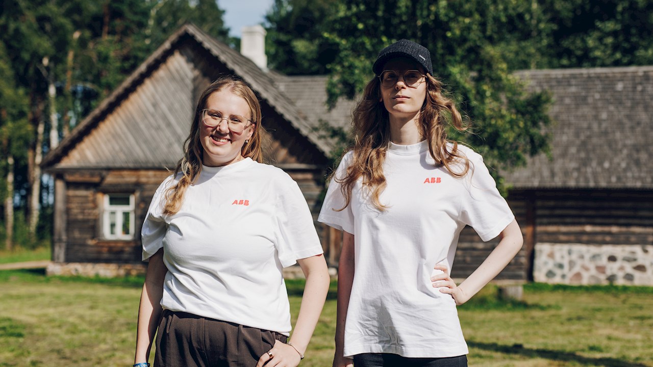 Suvepraktika ABB-s: tehnikahuvi tõi noored naised inseneeriasse
