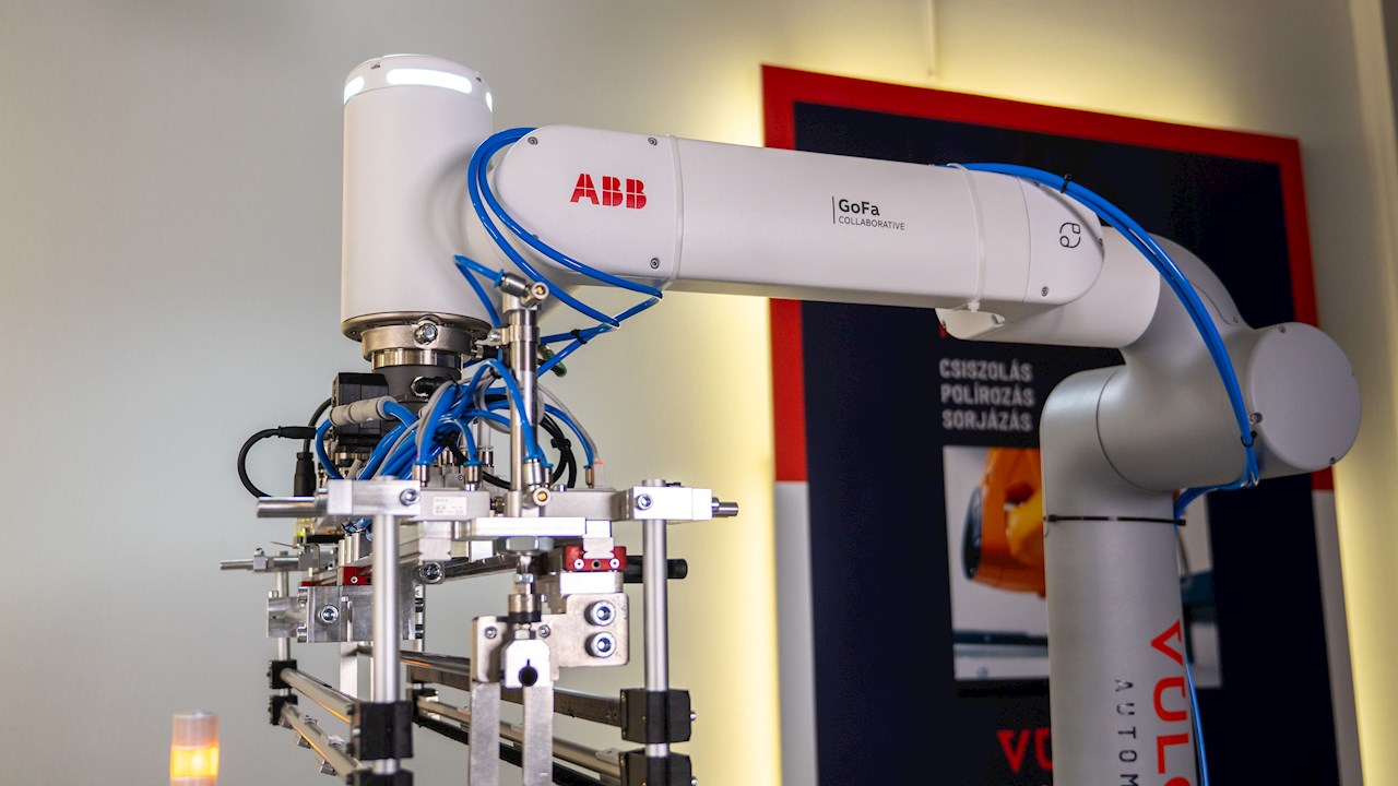 Hungarian cobot expert boosts
efficiency in print industry with GoFa
cobots