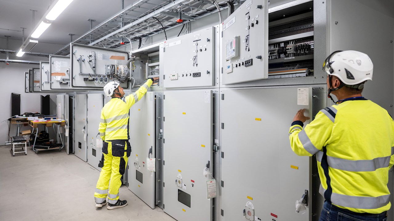  The UniGear ZS3.2 switchgear is housed in a separate, impressively large, switchgear room.